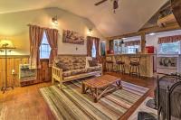B&B Greentown - Tranquil Greentown Cabin with Screened Porch! - Bed and Breakfast Greentown