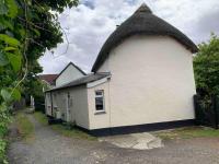 Forsythia cottage with surf and cycle hire - B&B