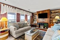 Four bedroom holiday home