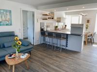 Ein Katzensprung zum Meer - 3 Zi, 2 Bäder, Balkon - B&B Ostseebad Binz