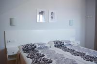 Three-Bedroom Apartment with Sea View and Balcony