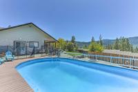 Private Pool and Game Room Family Weaverville Gem - B&B Weaverville