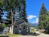 Two-Bedroom Cottage 6