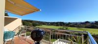 B&B Plettenberg Bay - The Goose - 4 sleeper - Golf BBQ & Sunny Patio - Bed and Breakfast Plettenberg Bay