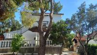 Two-room Apartment LIDIJA with terrace and parking - B&B Okrug Donji