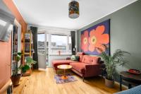 B&B Helsinki - WeHost Spacious Traveller’s HQ Above Metro @Vilhonvuorenkuja 16 - Bed and Breakfast Helsinki