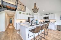 Newly Built Gilletts Lake Gem: Dock & Hot Tub - Ferienwohnung Jackson