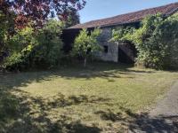 Private-Tranquil-Peaceful-Garden-Bbq - B&B Genouillé