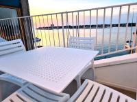 Umag center seafront seaview old town apartment 1 - B&B Umago