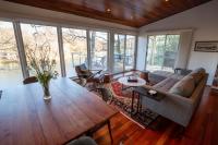 Chase Creek Retreat - Bed and Breakfast