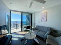 B&B Gold Coast - Luxury ocean skyline stunner 2beds apt 33F - Bed and Breakfast Gold Coast