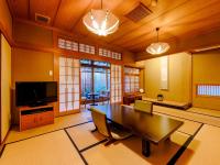 Quadruple Room with Private Bathroom