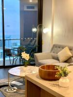 B&B Gold Coast - Stunning riverview 1bedroom serviced apt - Bed and Breakfast Gold Coast