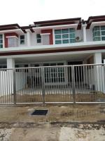 Sakura Homestay 4 bedrooms 14pax- Eaton Hills Padang Kerbau Miri - Ferienwohnung