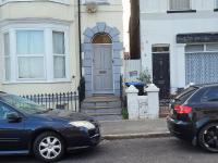 a sea view property with a short walk to beach - B&B Ramsgate
