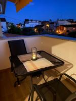 Studio mit Balkon