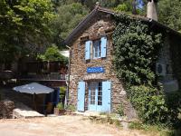 La Maison Bleue d'Ardèche - Bed and Breakfast