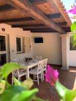 B&B Porto Pozzo - Villetta Ulisse a pochi passi dal mare - Bed and Breakfast Porto Pozzo