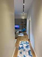 Academy of Art apartment - B&B
