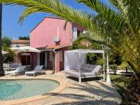 Fantastic pool villa 900m to the beach; with extravagant big garden - B&B Sainte-Maxime