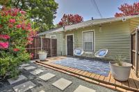 4 Mi to Dtwn: Dallas Gem w/ Furnished Patio - Chambres d'hôtes Dallas