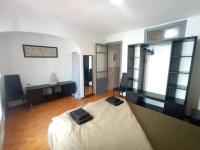 Appartamento con 3 Camere da Letto