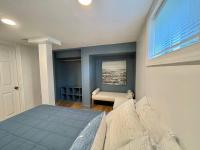Upscale, Brand New, Full Kitchen, 2-Bedroom Apt - Chambres d’hôtes