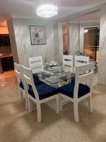 madrigal 1-3br with parking - B&B Santiago de los Caballeros
