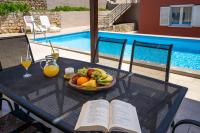 B&B Buna - Villa MEDITERRANO Pool & Tavern Mostar - Bed and Breakfast Buna