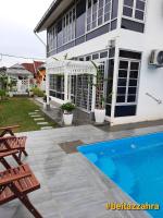 Beit Azzahra Private Pool Villa at Pantai Batu Hitam - Chambres d’hôtes Kuantan