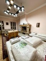 Family Room with Garden View