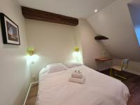 Chambre Double ou Lits Jumeaux avec Salle de Bains Privative