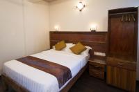 Camera Tripla Deluxe 