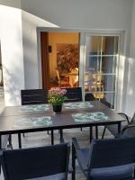 Apartament z Ogrodem - Ferienwohnung