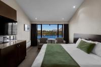 Alojamiento Superior con vistas al lago - Cama extragrande