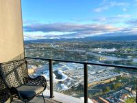 B&B Gold Coast - Luxury stunning riverview 1 bedroom apt 479F - Bed and Breakfast Gold Coast