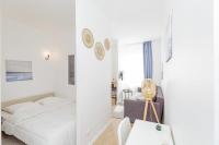 Nice 23 M Bright And Renovated Courtyard Side - B&B