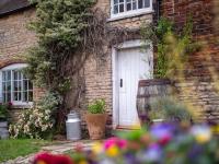 Country Cottage with Spa, Catering, Gardens, Nature Reserve Walks - Free Parking, Self Checkin - Chambres d'hôtes Scunthorpe