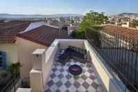 Muazzo Plaka Homes, Upper Home with Balcony & Ground Home No Balcony, by ThinkVilla - B&B Atene