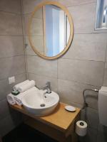 APARTMENTS BY THE SEA - B&B Gázi