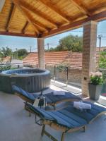 B&B Drinovci - New, modern, luxury apartment Ivan with jacuzzi - Bed and Breakfast Drinovci