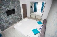 One-Bedroom Apartment with Sea View