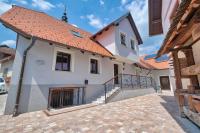 AUžlak hiša, apartments. - B&B