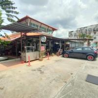 Cozzy Motel Malacca - Ferienwohnung