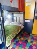 Posto Letto in Dormitorio con 4 Letti 