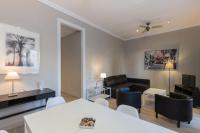 Appartement B met 3 Slaapkamers - Aragó 423