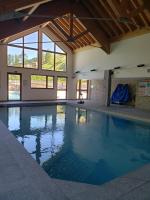 Apt 2 chambres en duplex Chalet des Rennes Vars 2000m Piscine intérieure et extérieure - B&B Vars