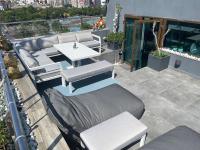 PENTHOUSE GROUP 4 Apartments - B&B Bucharest