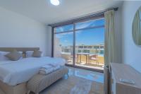 Apartment mit Poolblick