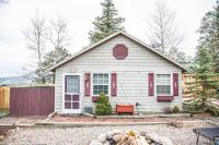 Mt Olympus Cabin, Cozy 1 bedroom cabin Great for couples - Bed and Breakfast
